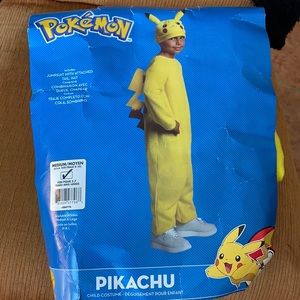 Pokémon Pikachu costume / Child size for 5 to 7 years